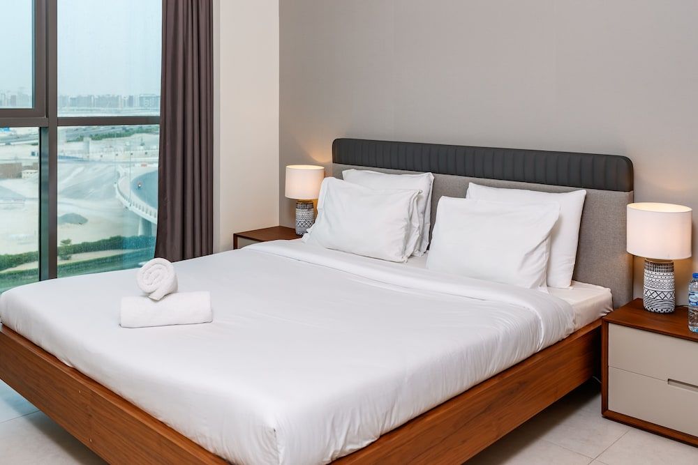 undefined Spacious 2BR apartment with rooftop pool The Bay DT by 360 Vacation 8