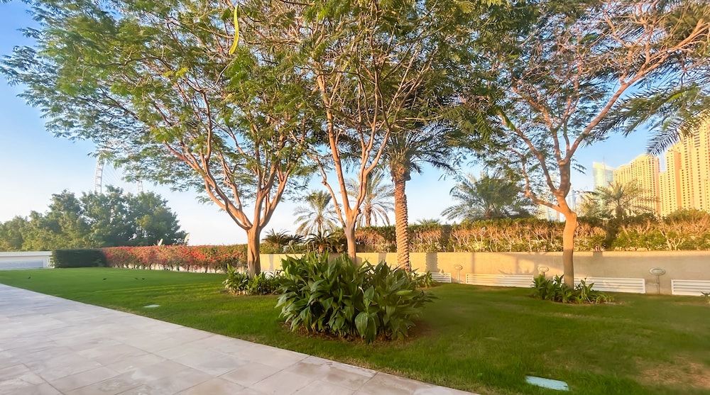 undefined Luxurious 1B Seaview Apartment in JBR 2