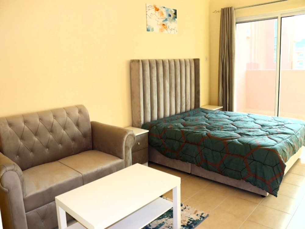 undefined Discovery Gardens - Stunning Studio With Balcony And Free Parking 6
