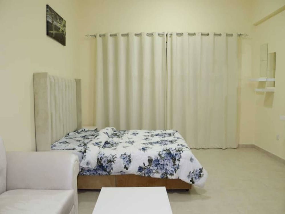 undefined Discovery Gardens - Stunning Studio With Balcony And Free Parking 8