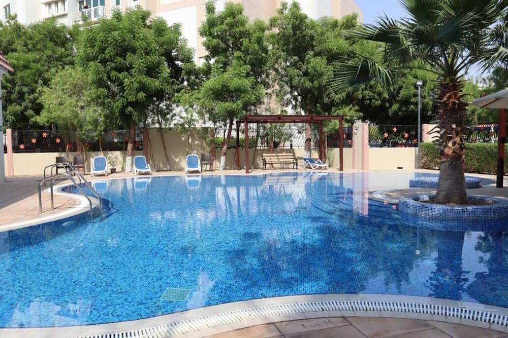 undefined Discovery Gardens - Stunning Studio With Balcony And Free Parking 3