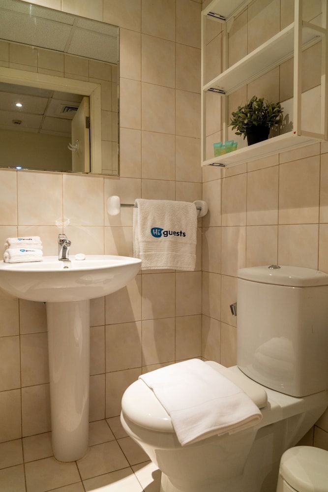 HiGuest - Marina Residences 6