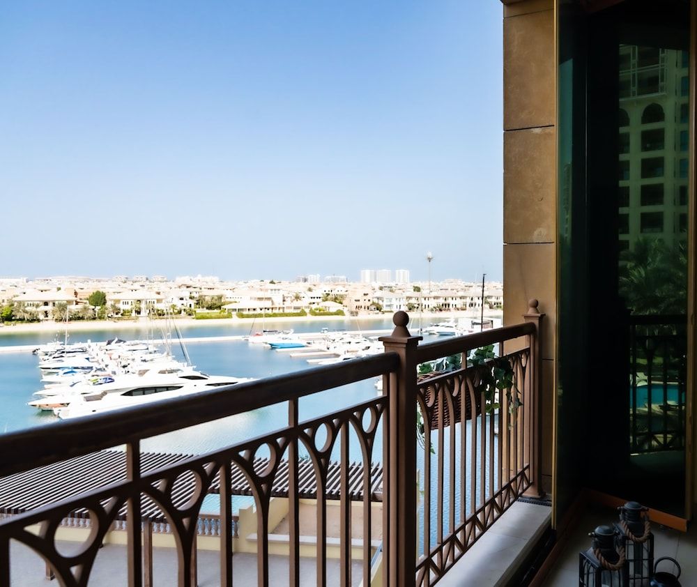 HiGuest - Marina Residences 6