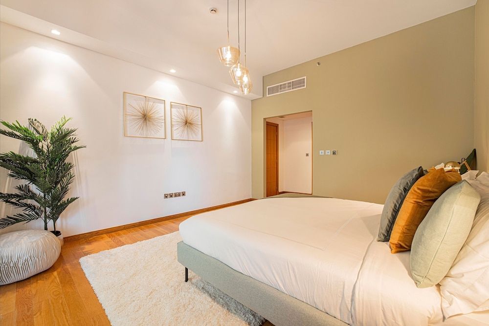 Large Terrace and Pool View - 2 Br - Next to Mall Apartment, 2 Bedrooms, Accessible, Smoking 12