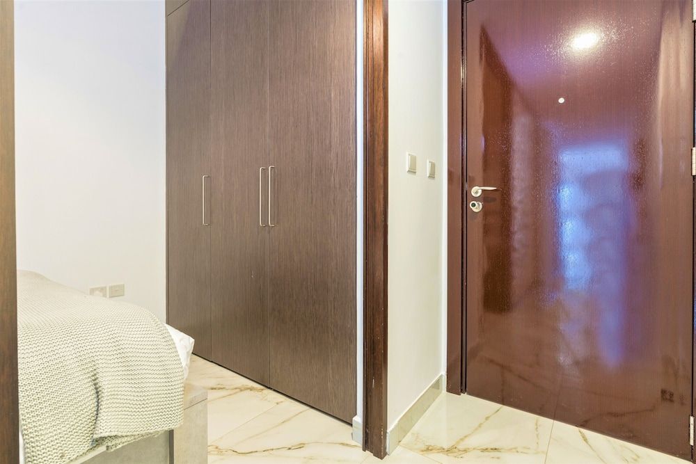 undefined Gorgeous 1bedroom With Balcony in the Heart of JVC 2