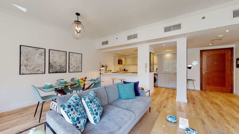 Sahab 402 Deluxe Apartment 14