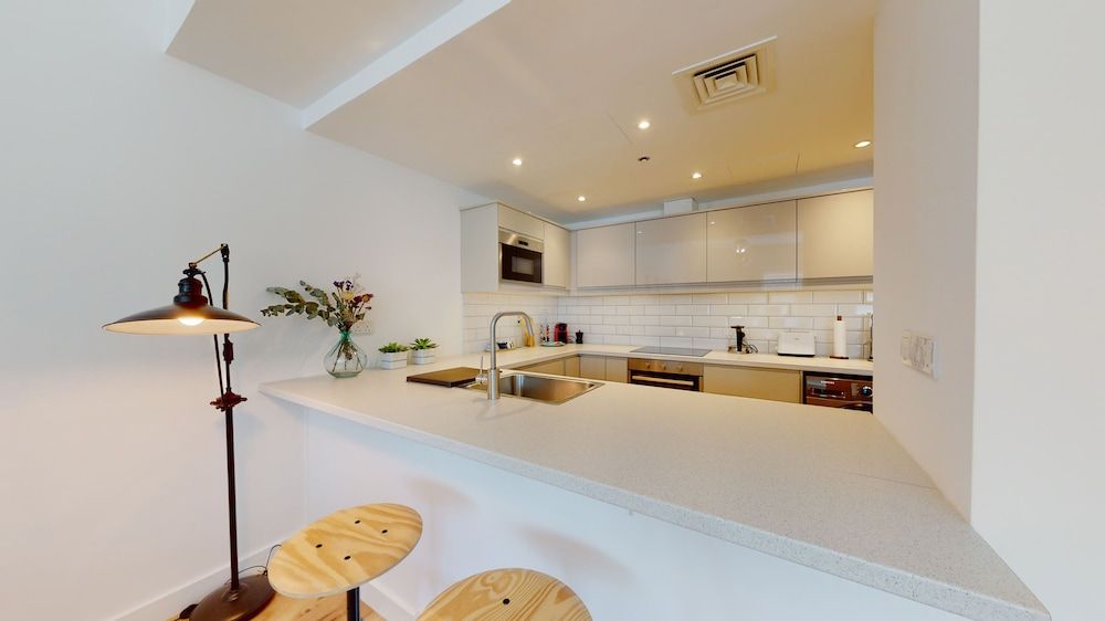 undefined Sahab 402 5