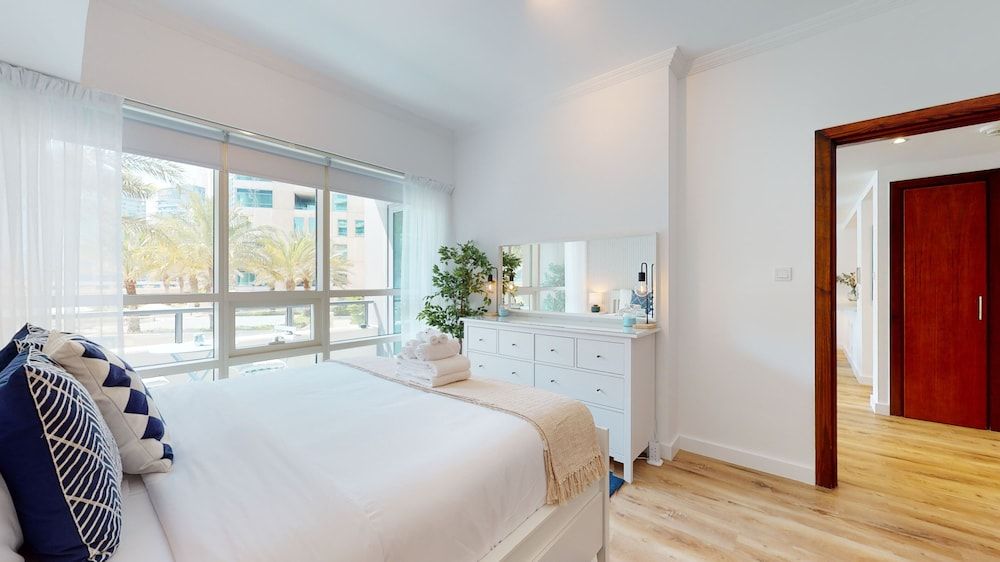 Sahab 402 Deluxe Apartment 6