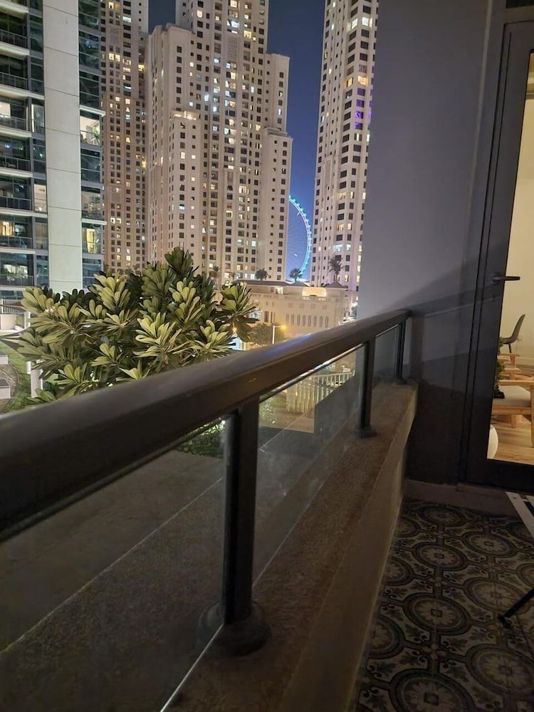 Sahab 402 Deluxe Apartment 7