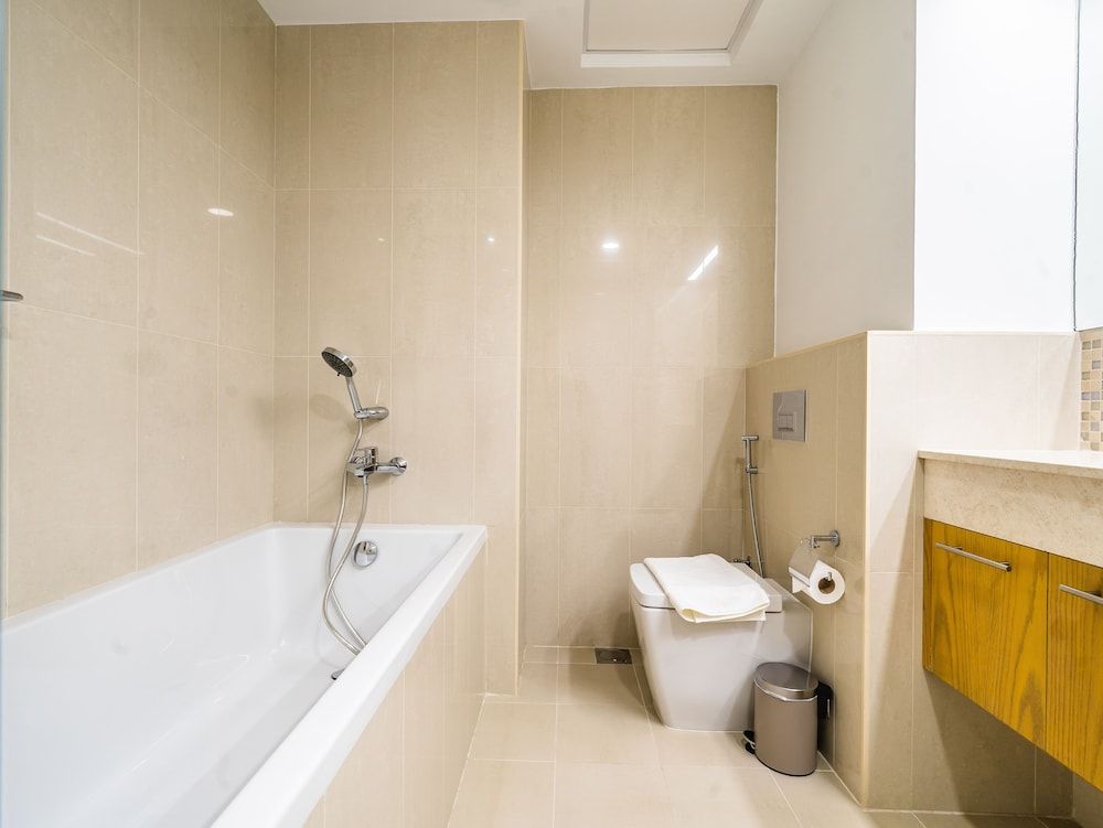 Glamorous Apt With Balcony Facing Burj Khalifa Design Apartment 16