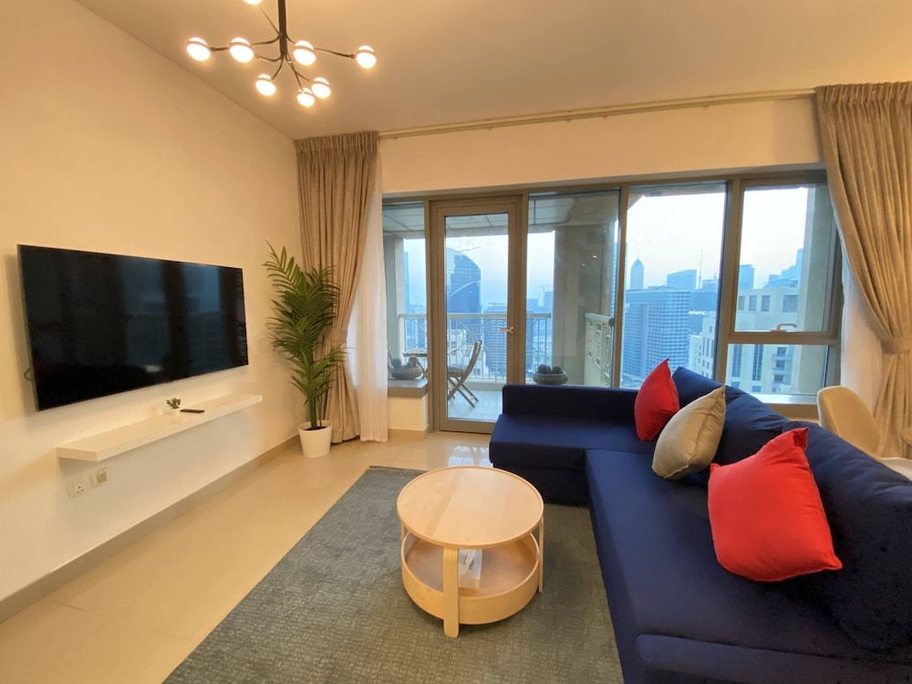 Lux BnB I 29 Burj BLVD I Downtown Views Deluxe Apartment 23