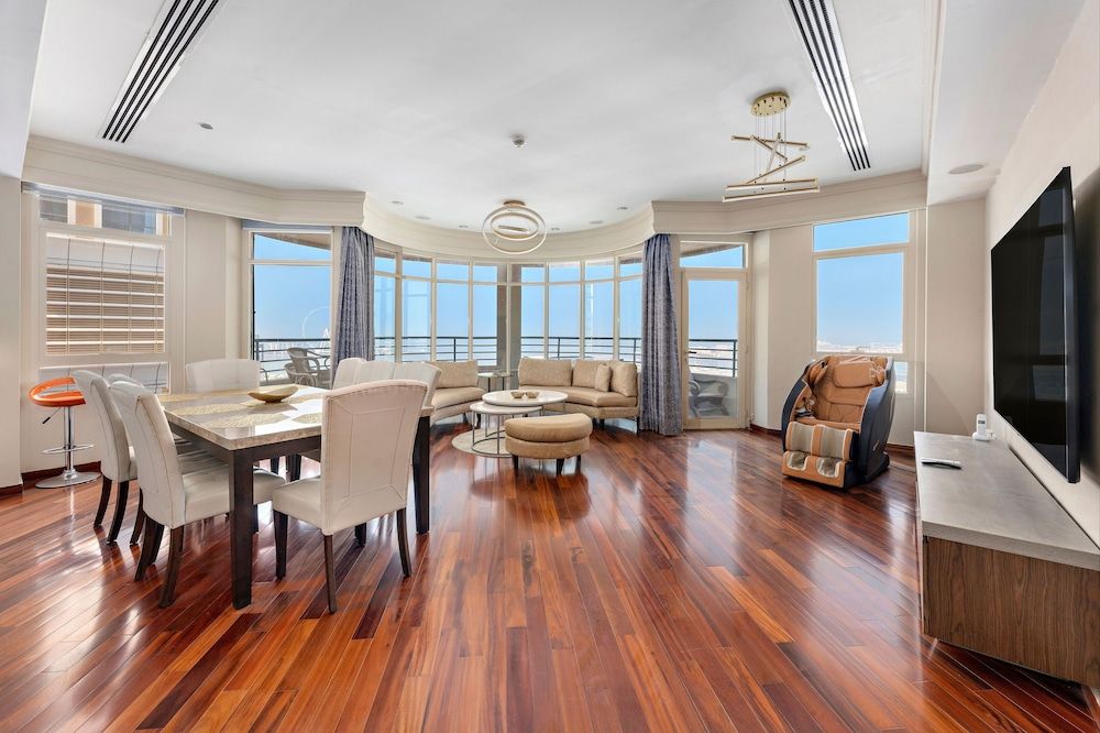 undefined Spectacular 180 Degree Seaview 3 Bedrooms Listing By Owner 4