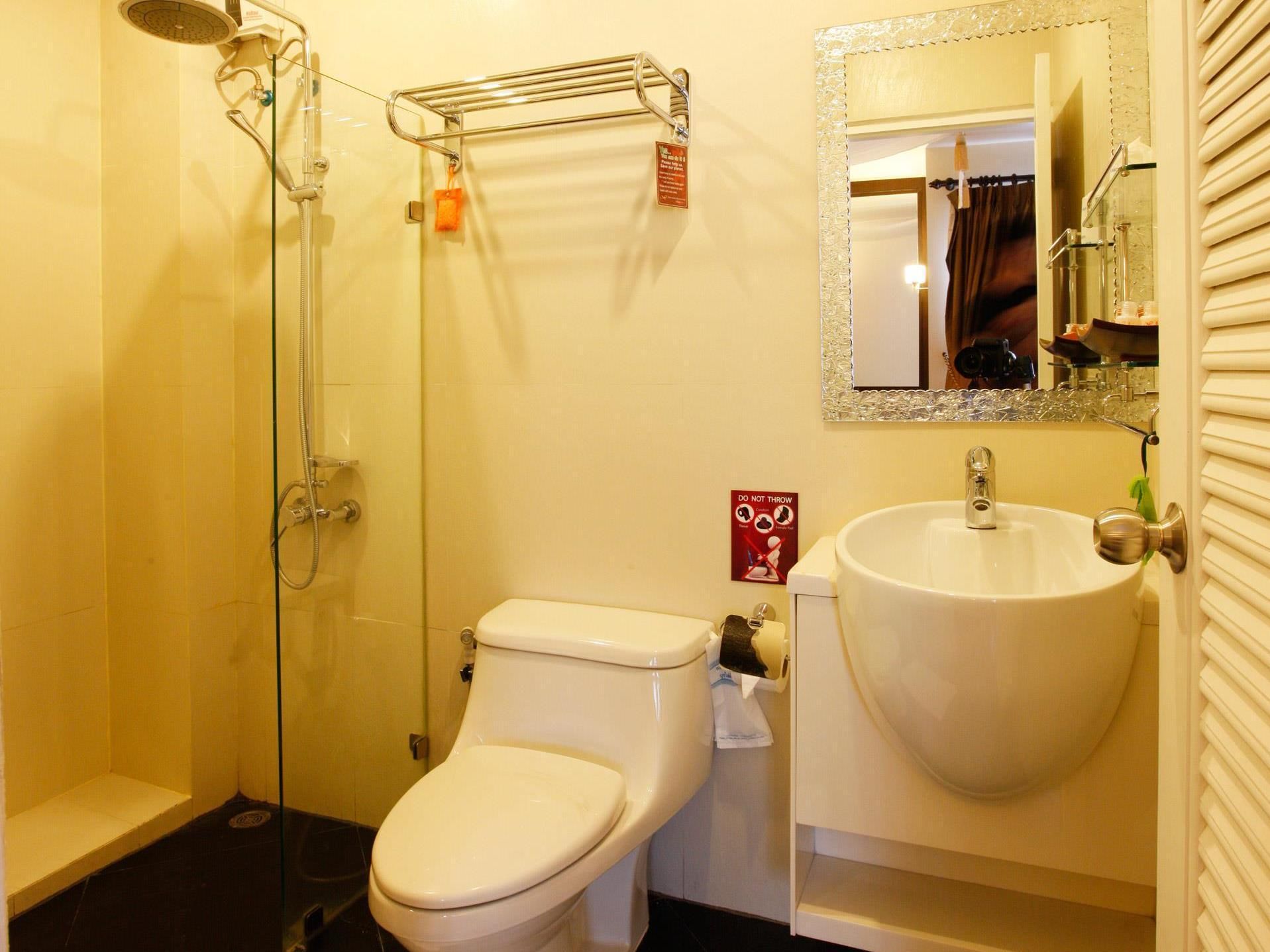 undefined Mirth Sathorn Hotel 8