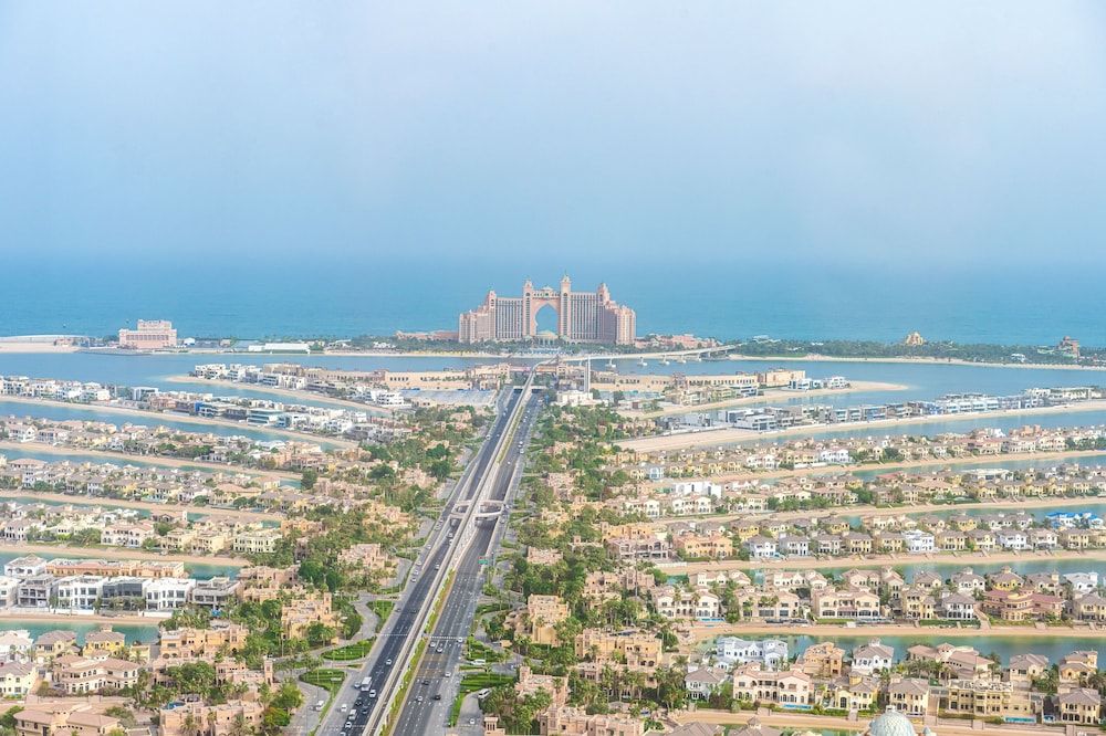 Ultra Luxury Palm Tower with Shared Hotel Facilities Deluxe Studio Suite with Sea View 7