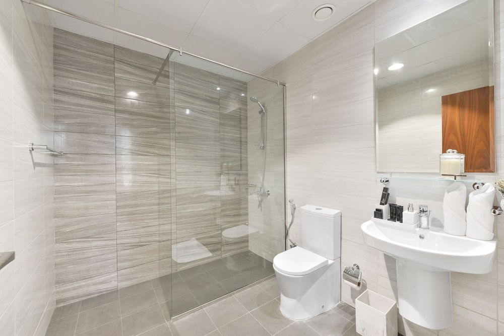 Dunya Tower - Downtown Luxury - 5 Min Walk To Dubai Mall! Deluxe 2BR Apartment plus maids room 9