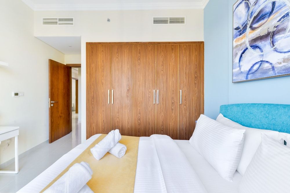 Dunya Tower - Downtown Luxury - 5 Min Walk To Dubai Mall! Deluxe 2BR Apartment plus maids room 7