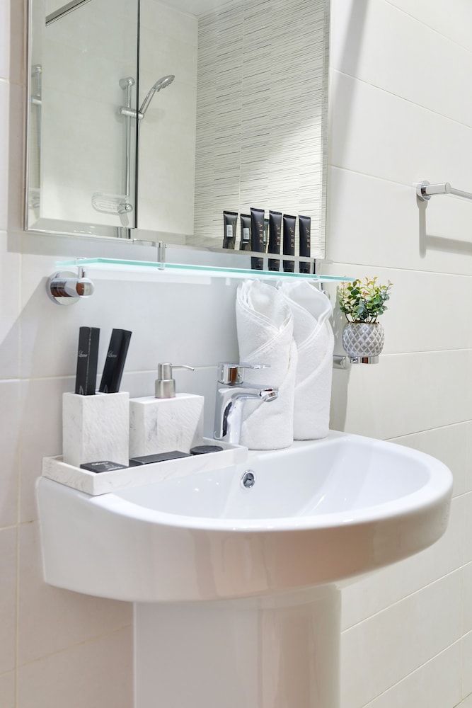 Dunya Tower - Downtown Luxury - 5 Min Walk To Dubai Mall! Deluxe 3BR Apartment 16