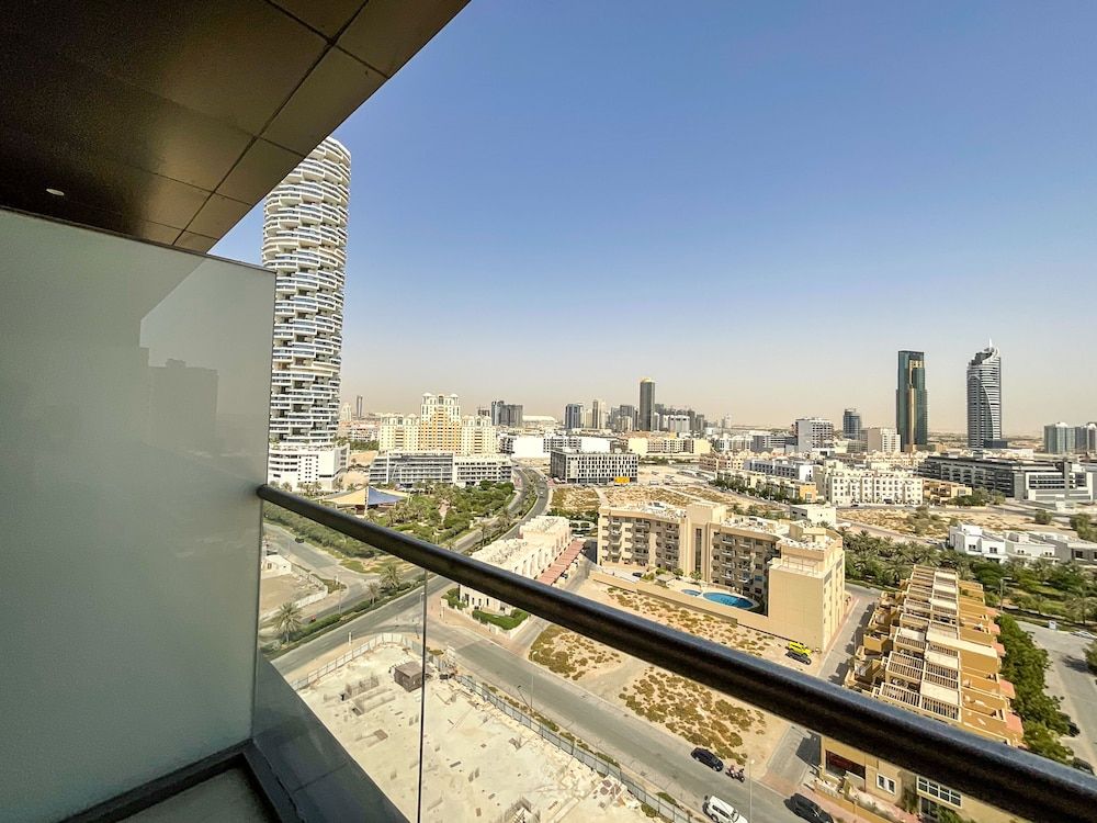 WelHome - Designer’s choice studio with pool and jacuzzi Design Studio 6