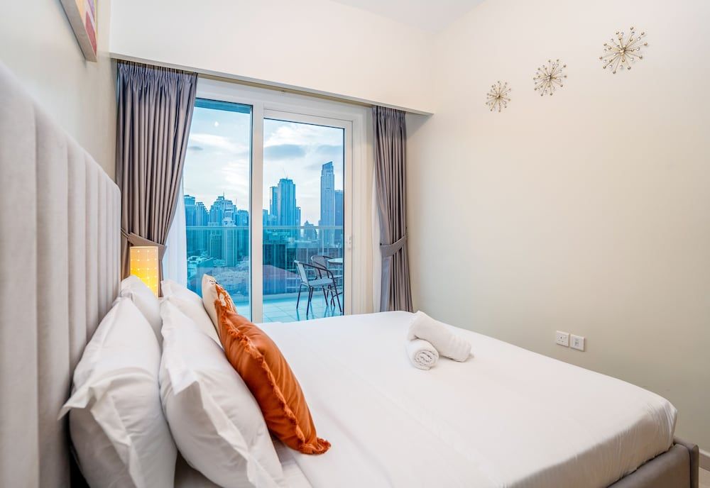 undefined Tanin - Fabulous Apt With Burj Khalifa View From Balcony 4
