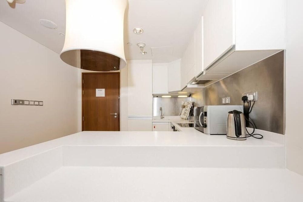 undefined Emaar Fashion Avenue – Formerly Address Dubai Mall Four Apple 9