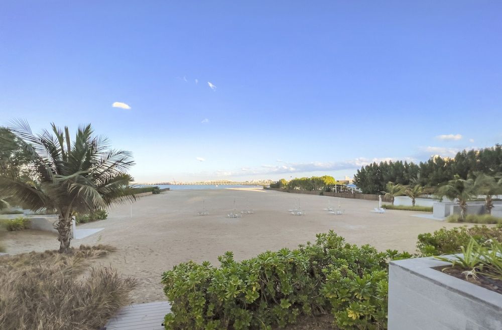 undefined WelHome - Deluxe Apartment With Direct Access to the Beach 4