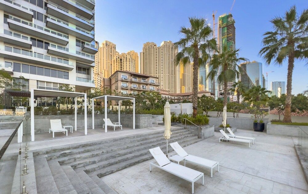 undefined WelHome - Deluxe Apartment With Direct Access to the Beach