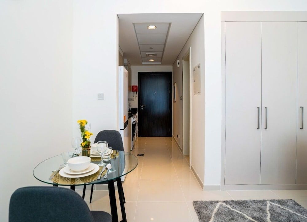 undefined Tanin - Stunning Dubai Skyline View From this Sleek Studio 8