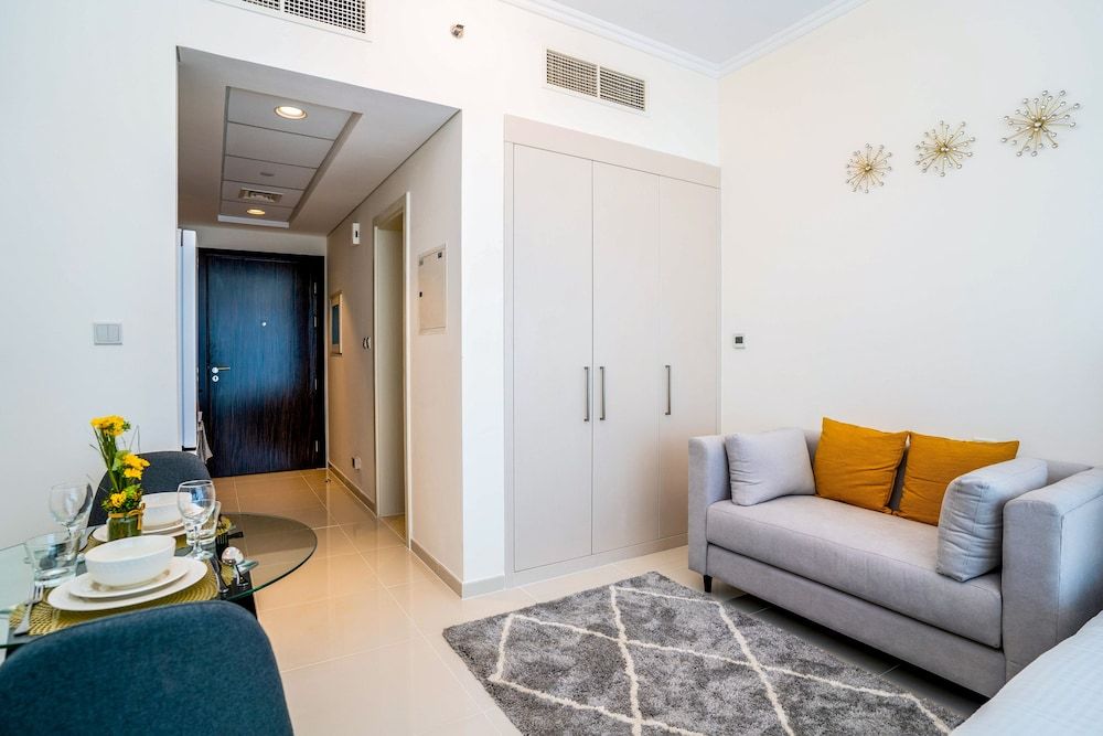 undefined Tanin - Stunning Dubai Skyline View From this Sleek Studio 6