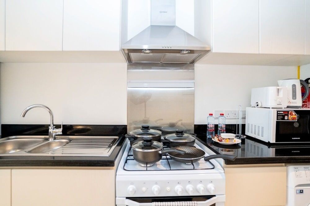 undefined Tanin - Stunning Dubai Skyline View From this Sleek Studio 5