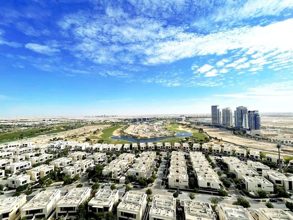undefined Tanin - Stunning Dubai Skyline View From this Sleek Studio 7