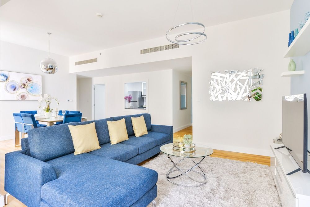 Luxury JBR - 2BR - Free Beach Resorts Access! Deluxe Apartment 18