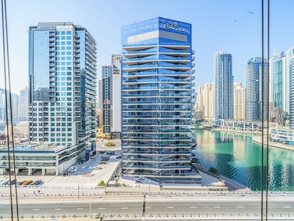 undefined Sweeping Marina View Studio Near the Metro Station 4