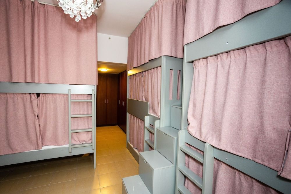 Sea Castle Backpackers Shared Dormitory, Women only, Ensuite, Marina View 13