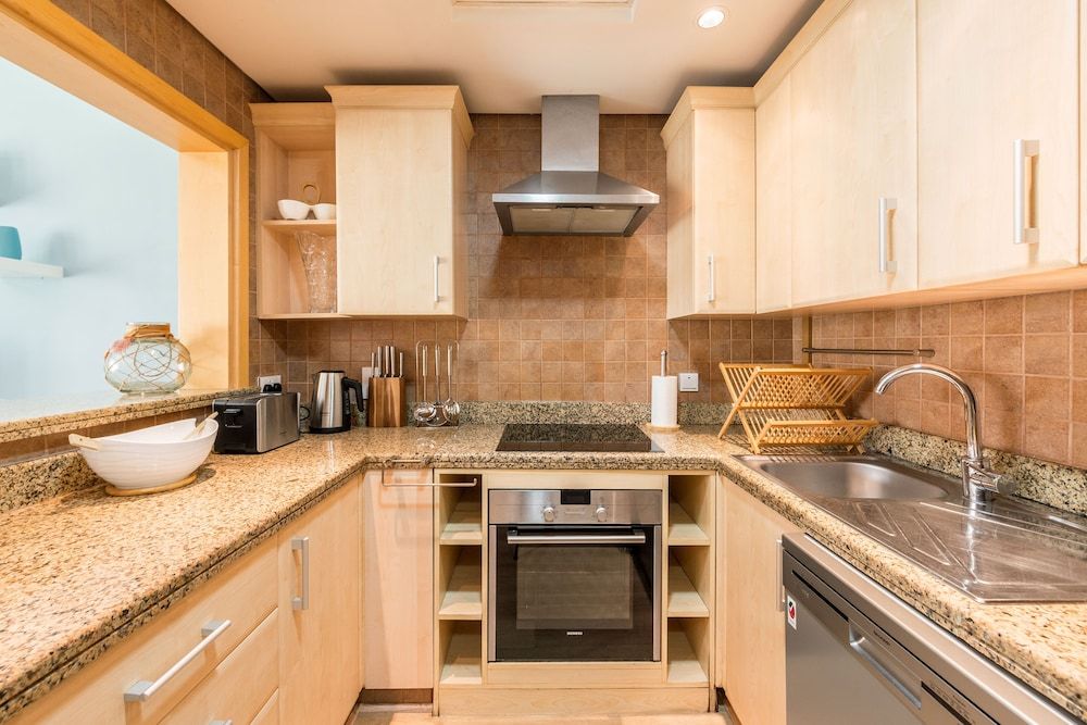 undefined Shoreline Beachfront Luxury Palm 8