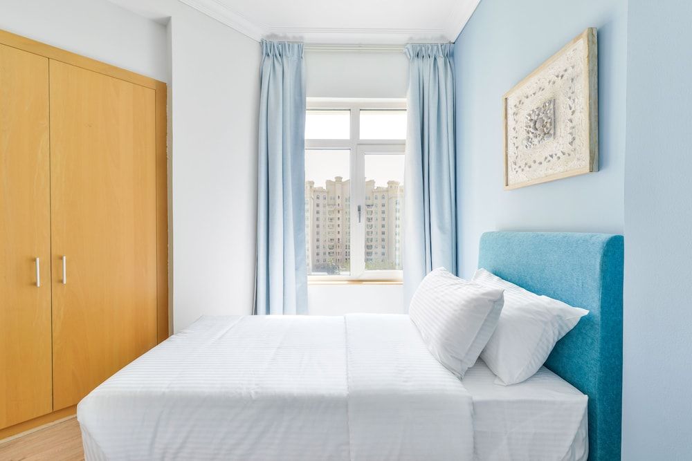 Shoreline Beachfront Luxury Palm Deluxe 2BR Apartment plus maids 8