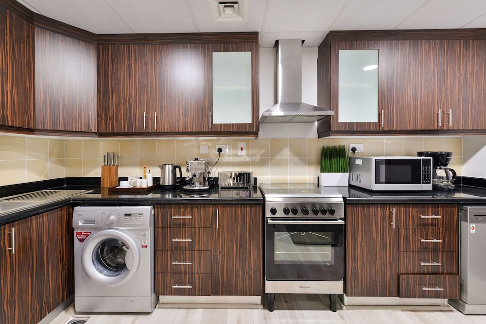 undefined Luxury JBR Shams - Sea or Marina View - Free Beach Resorts Access! 7