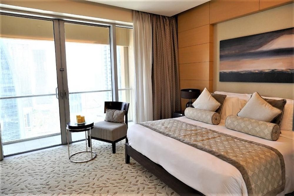 undefined SuperHost - Address Dubai Mall - Stunning Studios 4