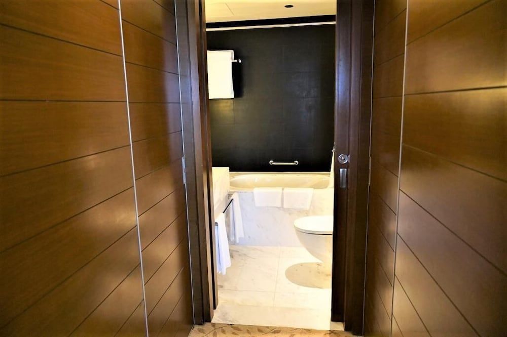 undefined SuperHost - Address Dubai Mall - Stunning Studios 8