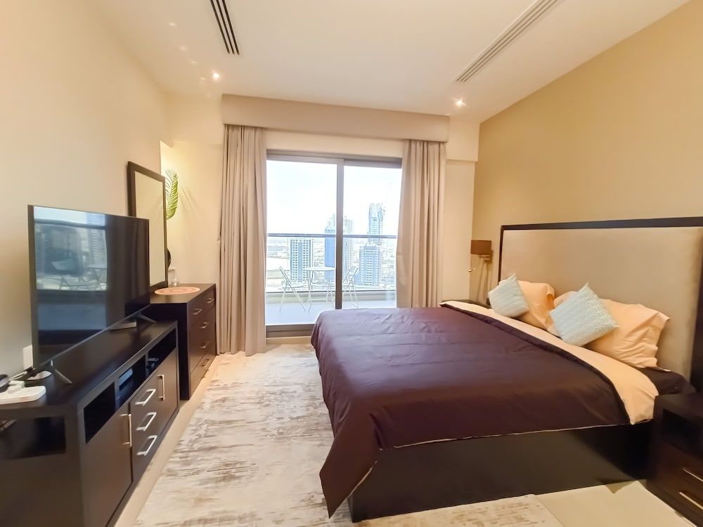 undefined Whitesage - Elegant Studio With Balcony Overlooking The Canal 5