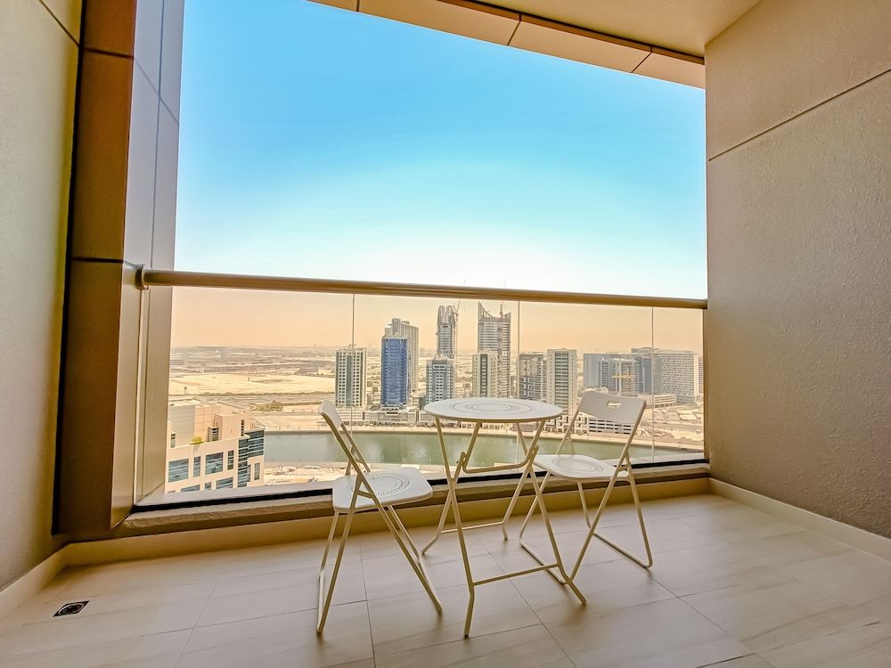 undefined Whitesage - Elegant Studio With Balcony Overlooking The Canal 7