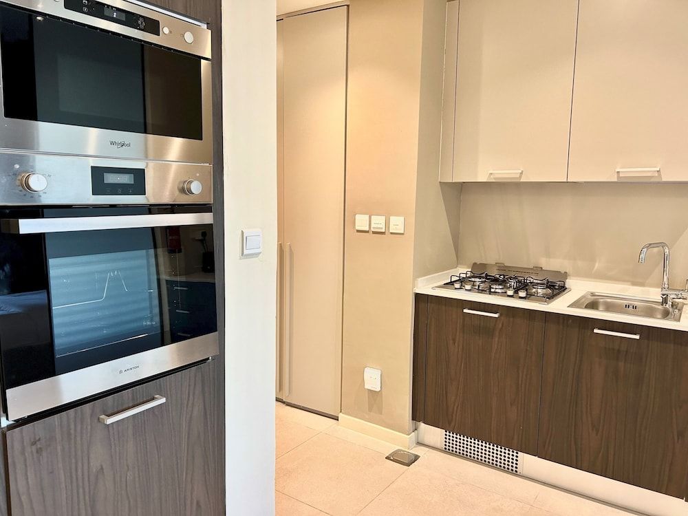 undefined Amazing Stay Park View JVC - Studio With Balcony 6