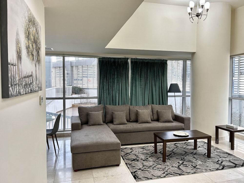 undefined Gorgeous 1bedroom in the Heart of Business Bay 8