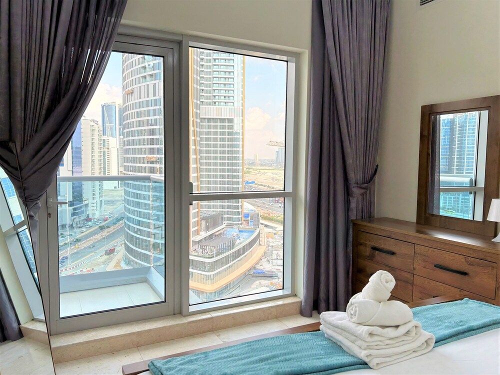 Incredible Living With Balcony in Business Bay Apartment (2 Bedrooms) 15