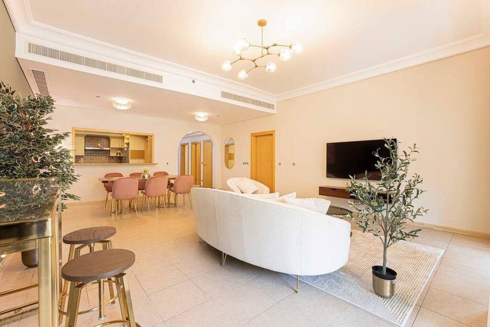 Spacious New Furnished 2br M Palm Jumeirah Apartment, 2 Bedrooms, Balcony, City View 15