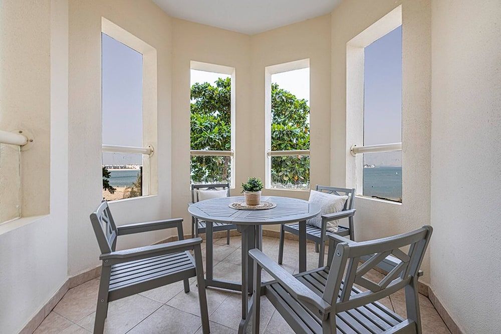 Full Sea And Burj Al Arab View 2 Br Extra Room Apartment, 2 Bedrooms, Accessible, Balcony 37