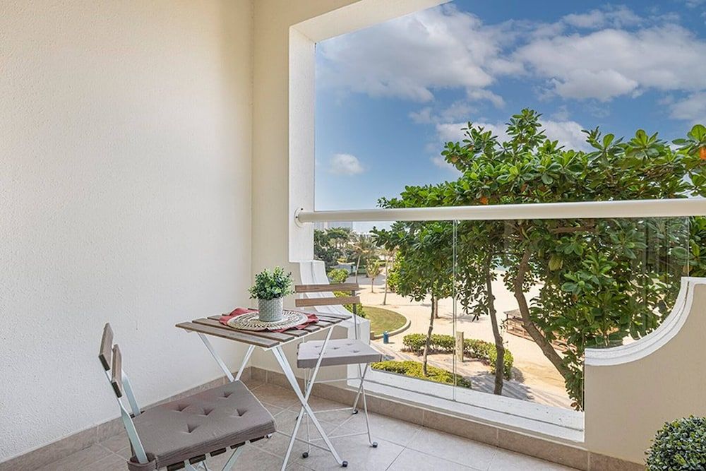 Full Sea And Burj Al Arab View 2 Br Extra Room Apartment, 2 Bedrooms, Accessible, Balcony 27