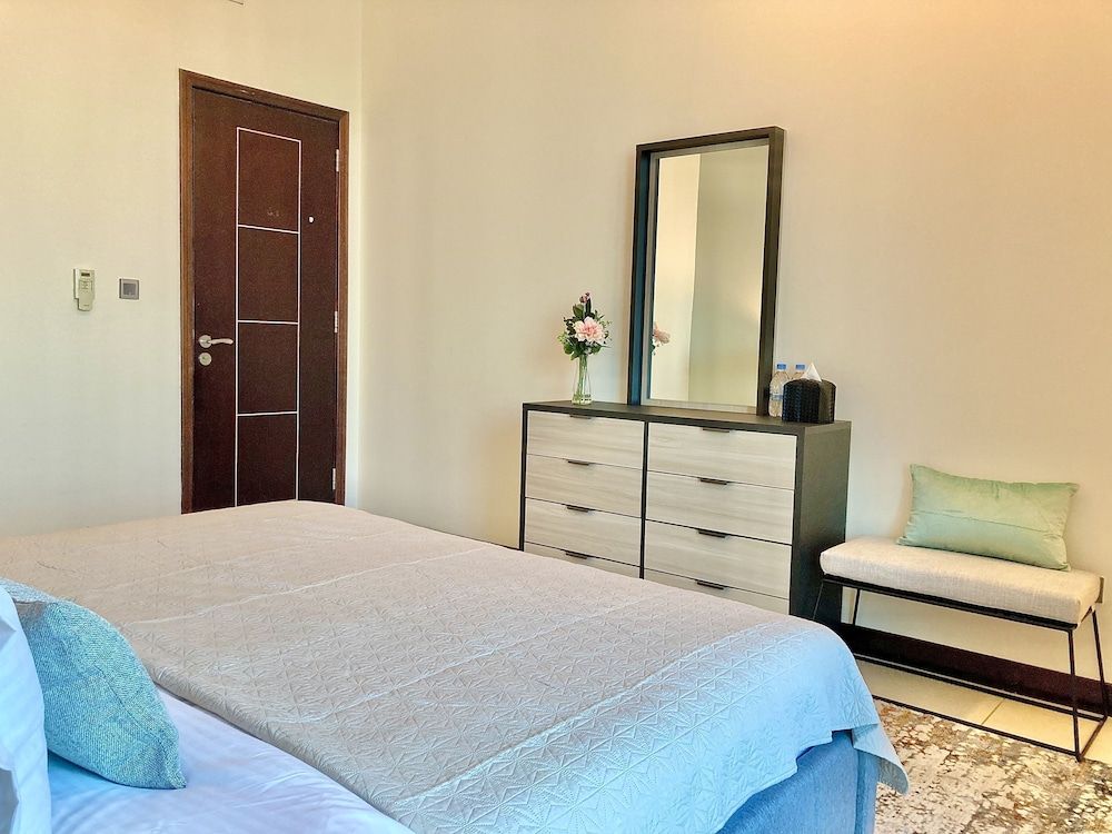 undefined Whitesage - Gorgeous Apartment With Incredible Cityscape View 5