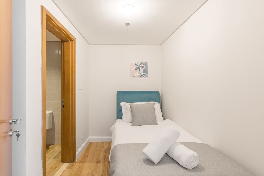 Luxury JBR - Al Fattan Full Sea View - Free Beach Resorts Access Deluxe 2BR Apartment plus maids room 5