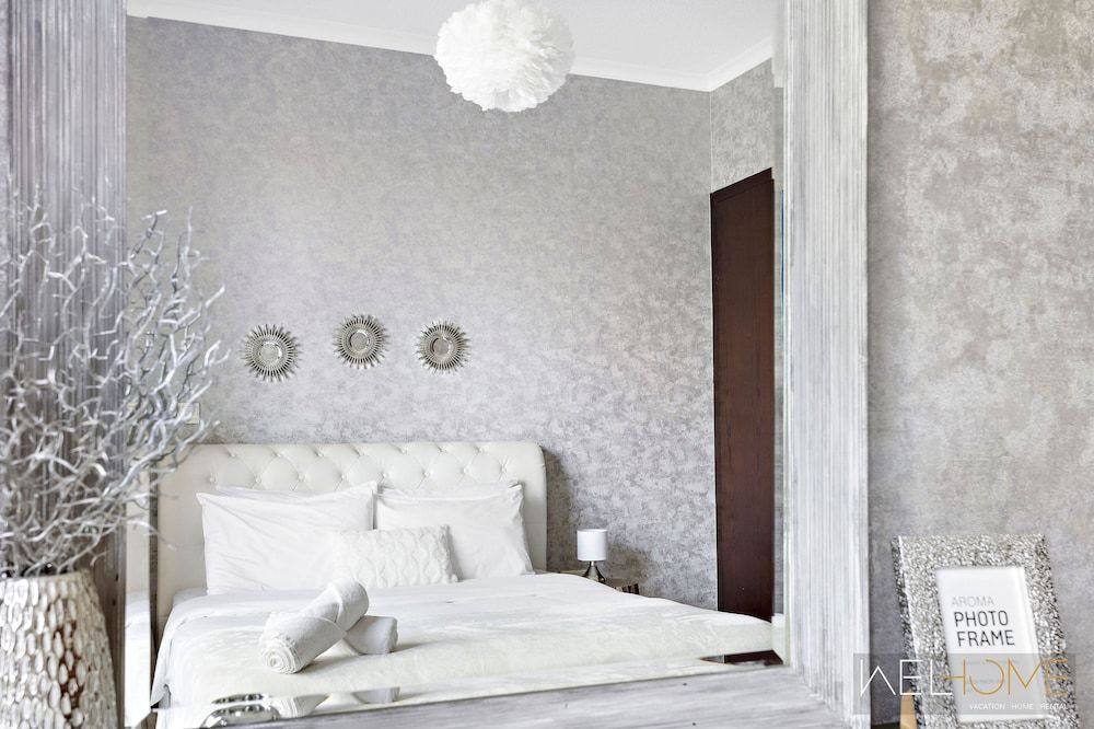 undefined WelHome - Luxurious apartment with Burj Khalifa views 6