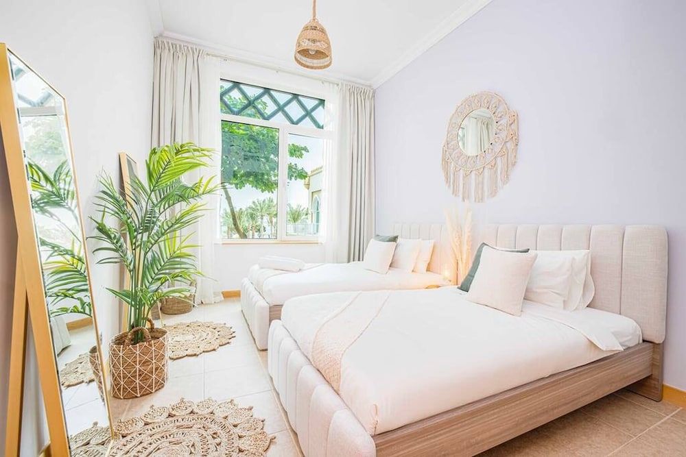 Palm Jumeirah 2 Br M - Full Sea And Beach View Apartment, 2 Bedrooms, Accessible, Balcony 3